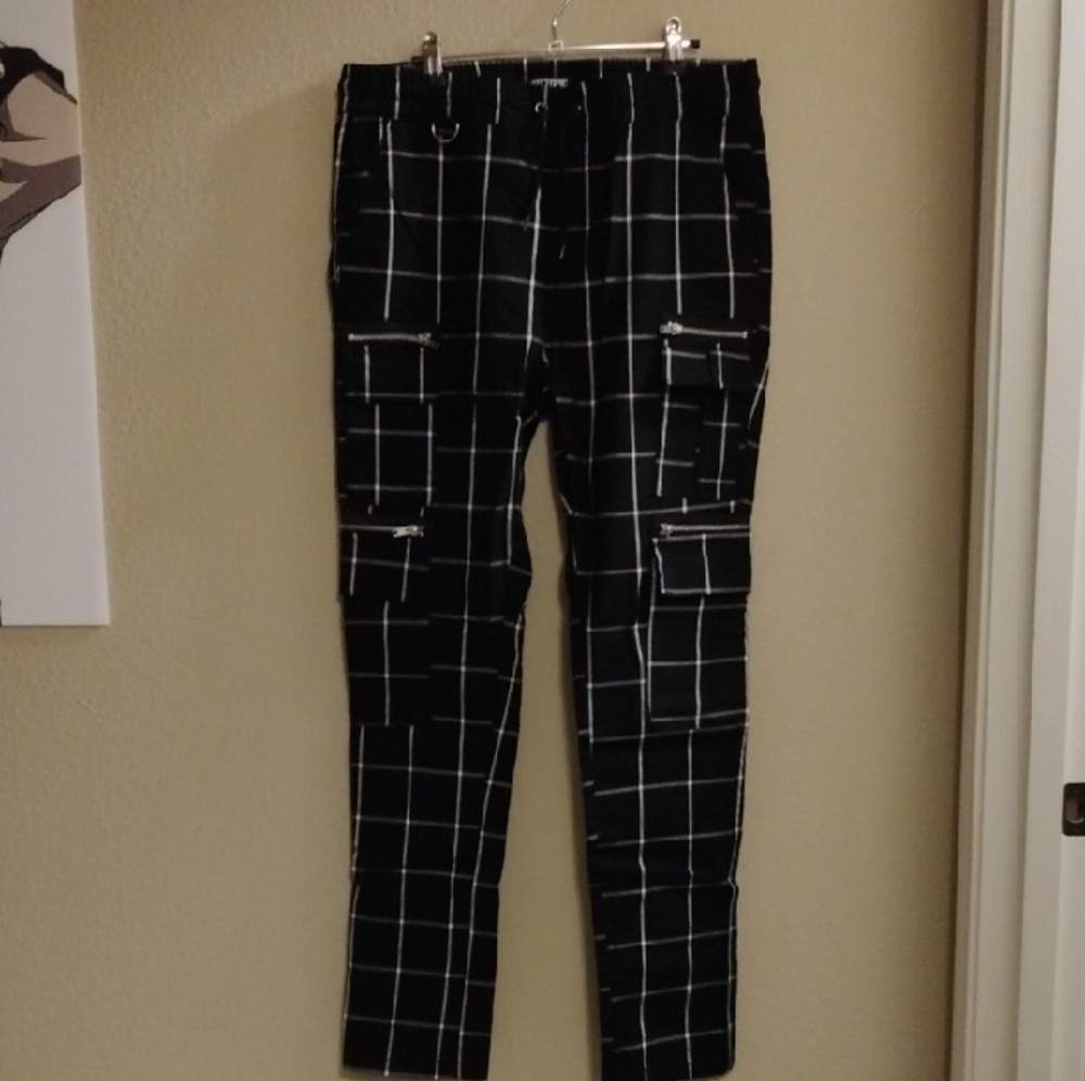 Hot Topic Black and White Grid Cargo Pants